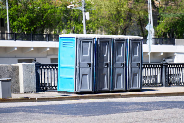 Best Portable bathroom rental  in Seymour, WI